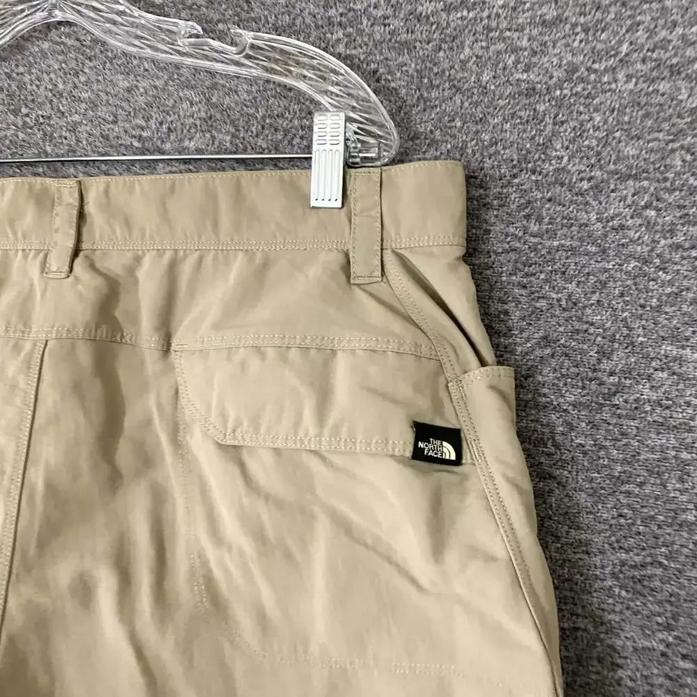 The North Face Men's Size 38 Beige Straight Leg Nylon Outerwear Pants